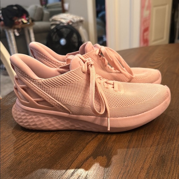 Kizik pink slip on sneakers. Womens size 7.5 - Picture 1 of 7